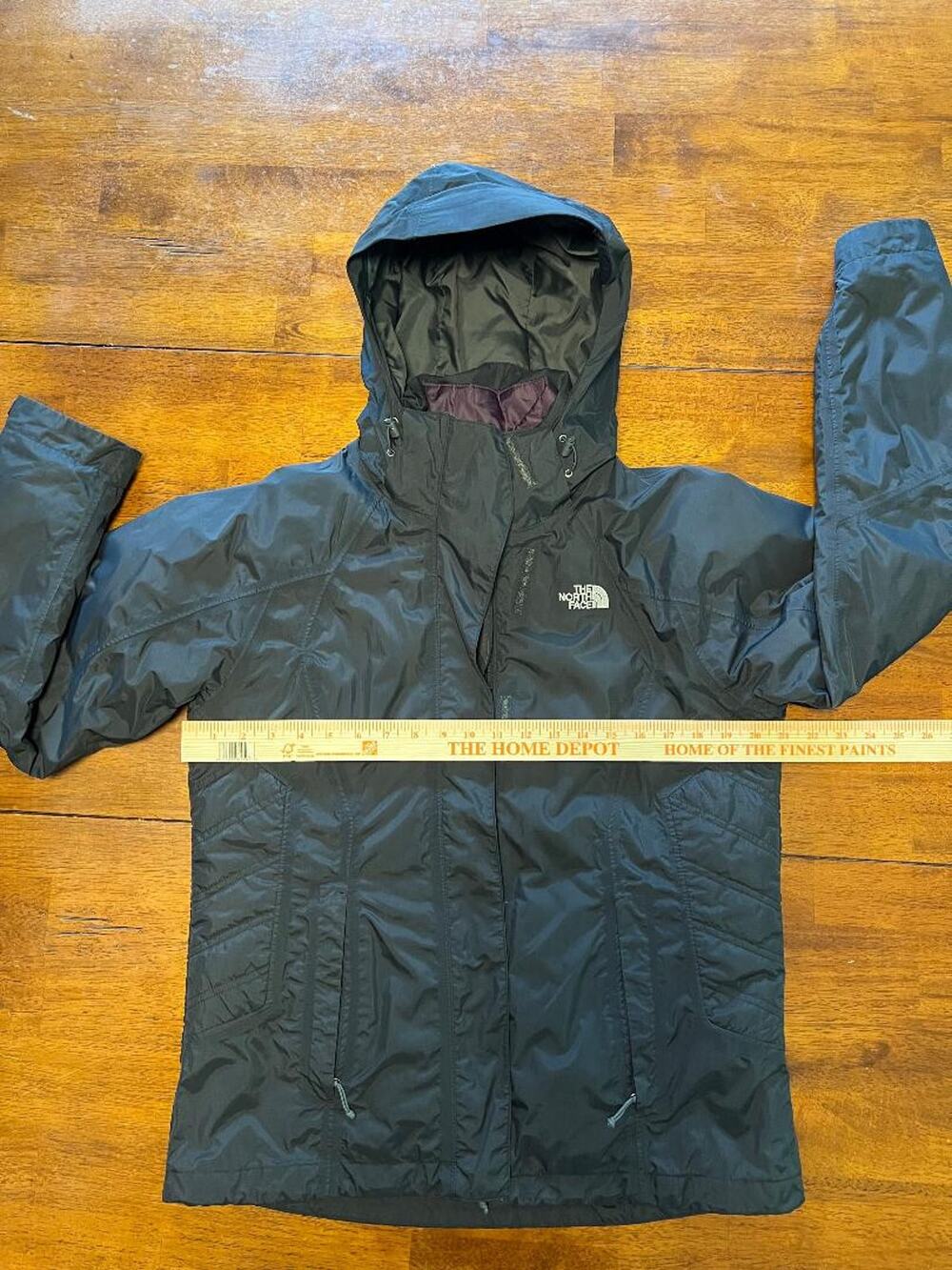 Womens The Northface Windbreaker With Inner Jacket, 2 in 1 jacket, Size Med